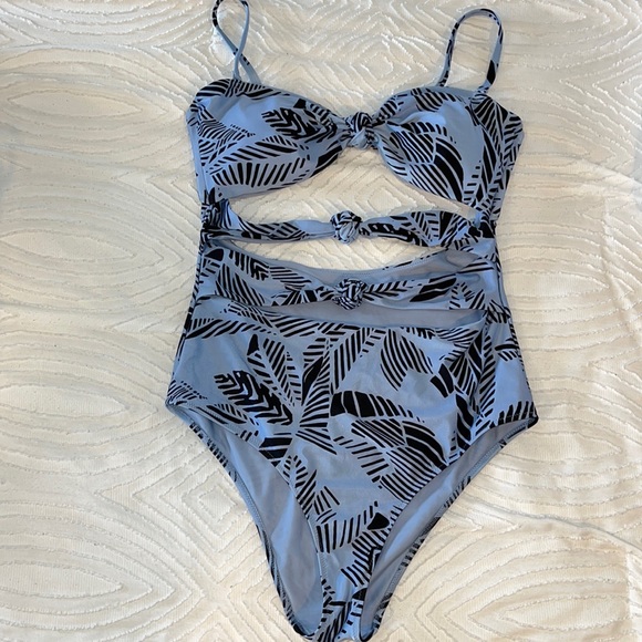 Aerie One Piece Swimsuit - Picture 1 of 3